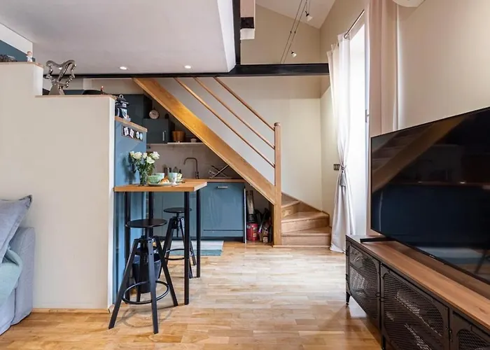 Duplex Center Of With Ac Niza