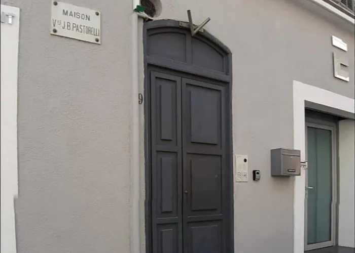 Duplex Center Of With Ac