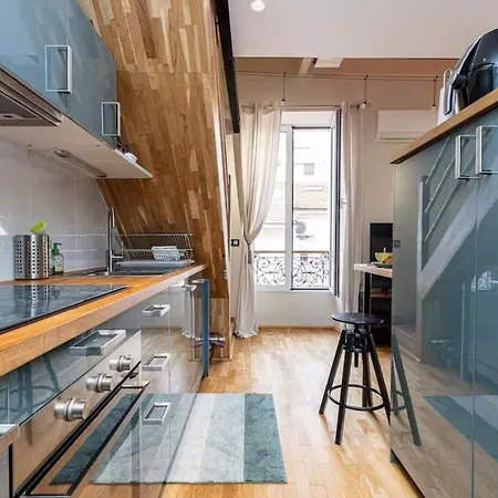 Duplex Center Of With Ac דירה *