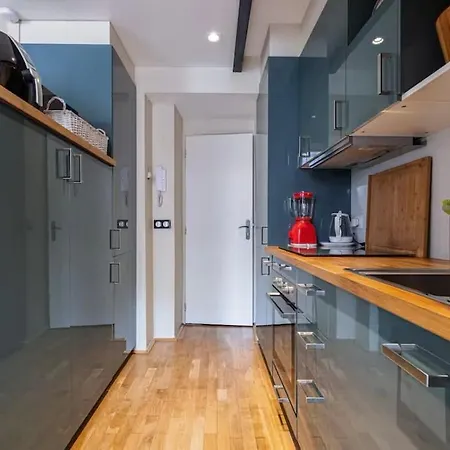 Duplex Center Of With Ac דירה