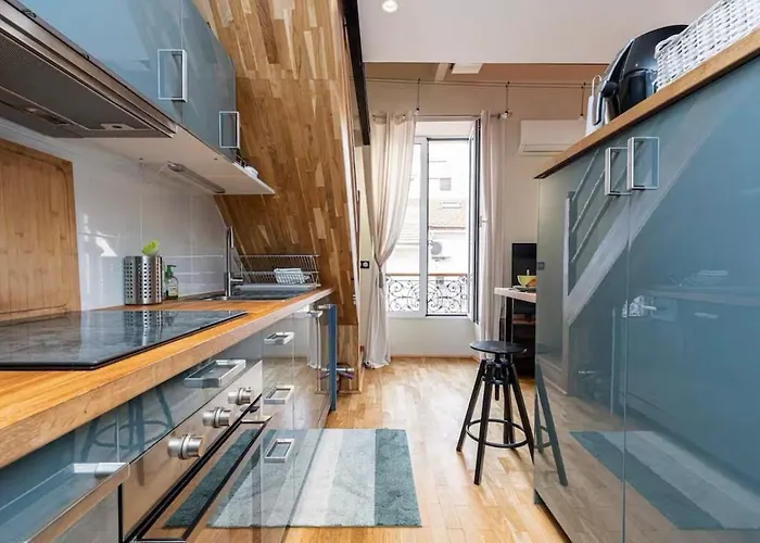 Duplex Center Of With Ac דירה *